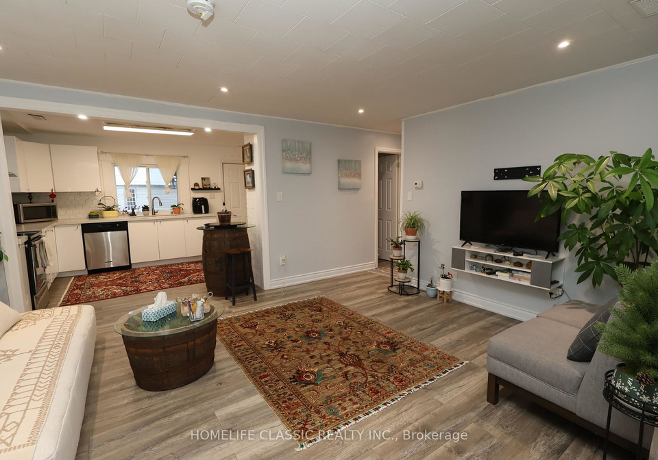 16-river-drive-east-gwillimbury-ontario-n12961906