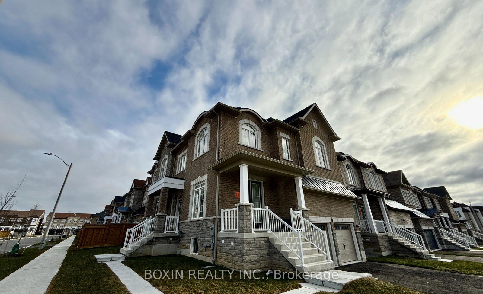 19-mapleton-street-richmond-hill-ontario-n12961988