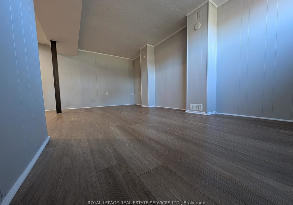 126-sheldon-avenue-newmarket-ontario-n12962000