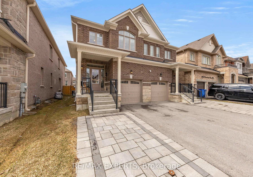 42-frederick-taylor-way-east-gwillimbury-ontario-n12962178