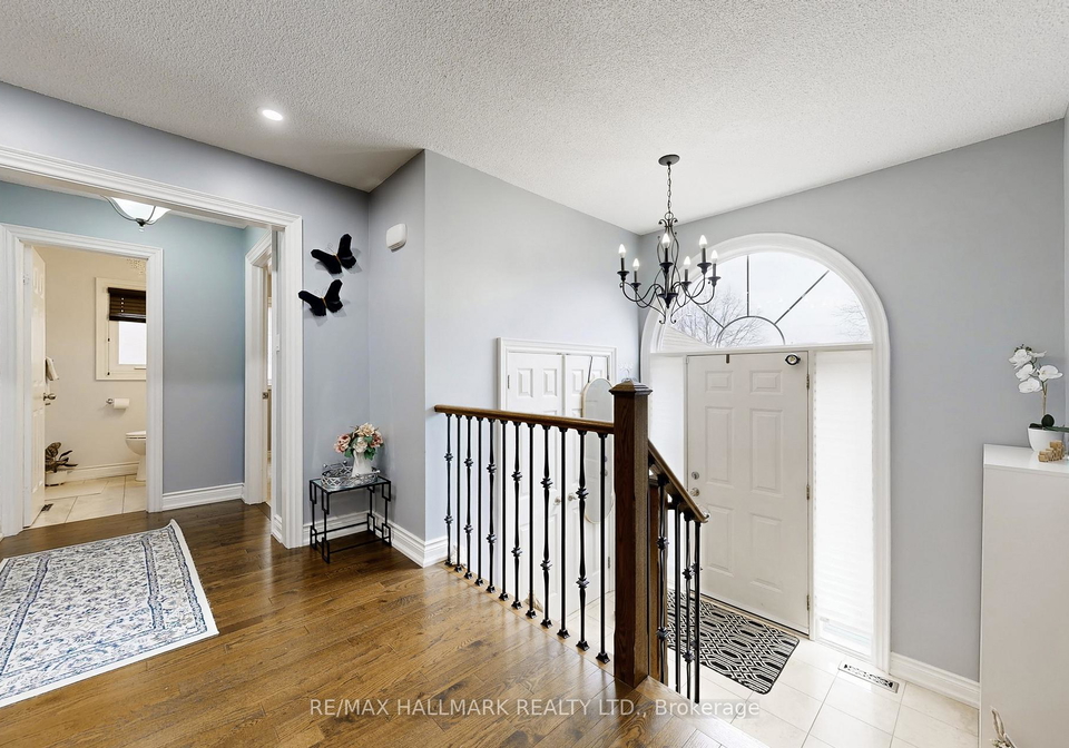 87-autumn-way-aurora-ontario-n12962574