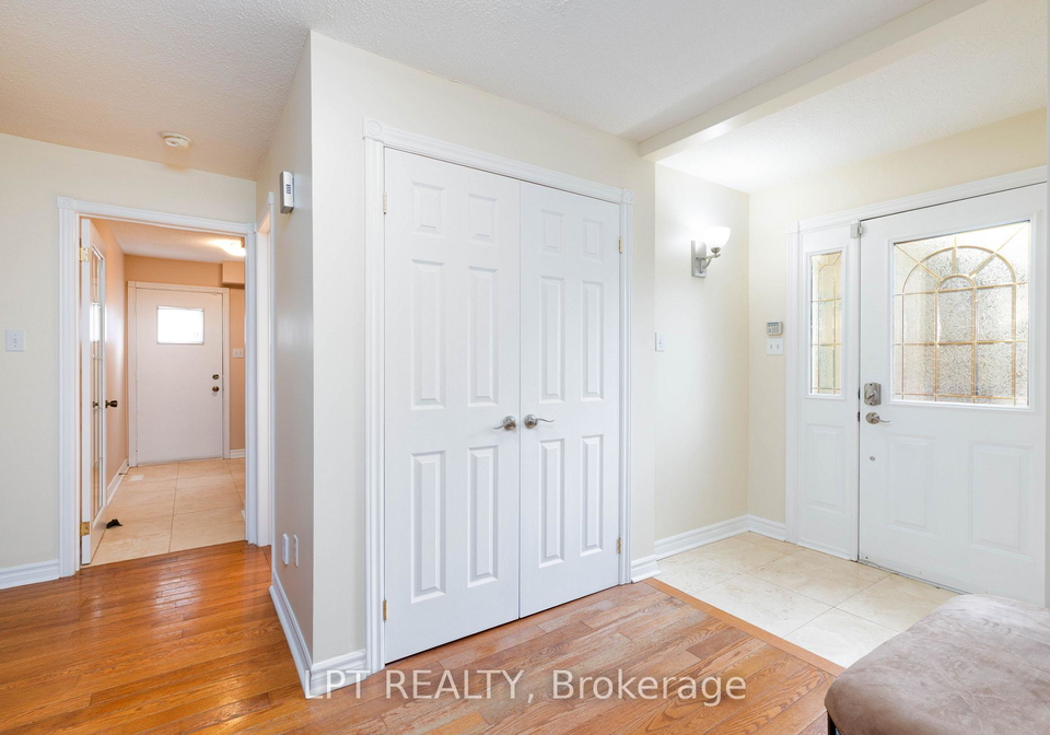 54-meyer-circle-markham-ontario-n12963014