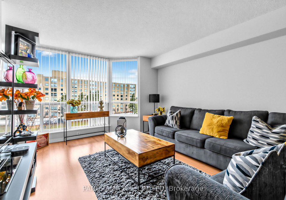 309-major-mackenzie-drive-e-richmond-hill-ontario-n12963260