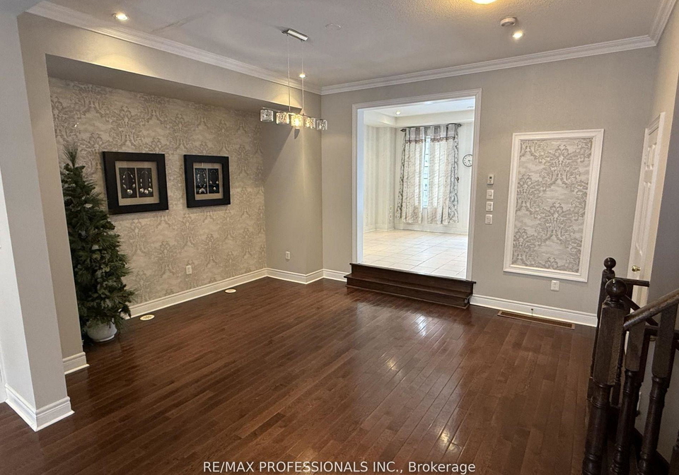 72-upper-duke-crescent-markham-ontario-n12964458