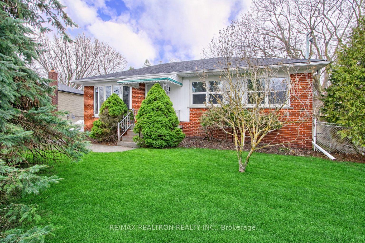 72-monkswood-crescent-newmarket-ontario-n12967858