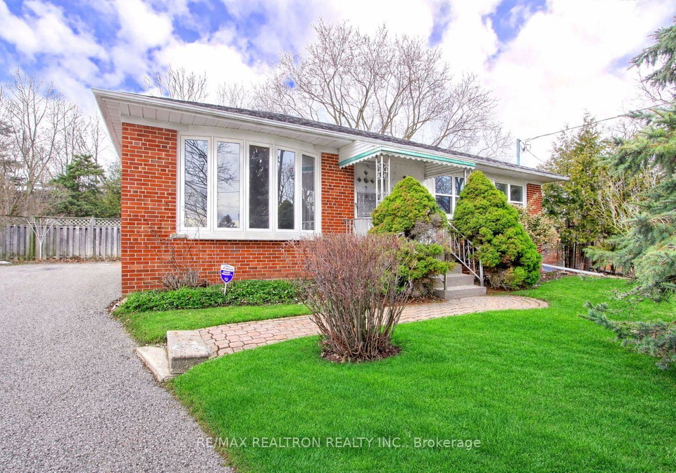 72-monkswood-crescent-newmarket-ontario-n12967858