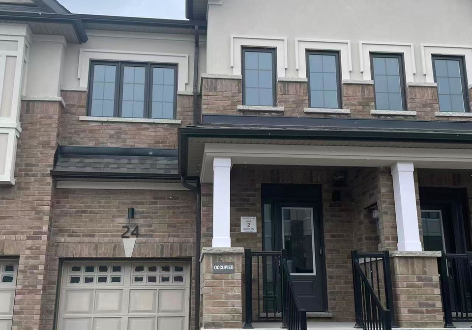 24-helmkay-avenue-richmond-hill-ontario-n12968616