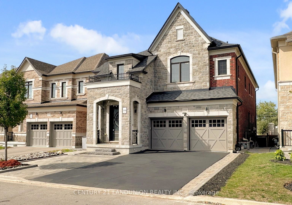 234-touch-gold-crescent-aurora-ontario-n12968670