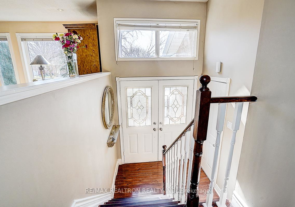 43-kingsgate-crescent-east-gwillimbury-ontario-n12968912