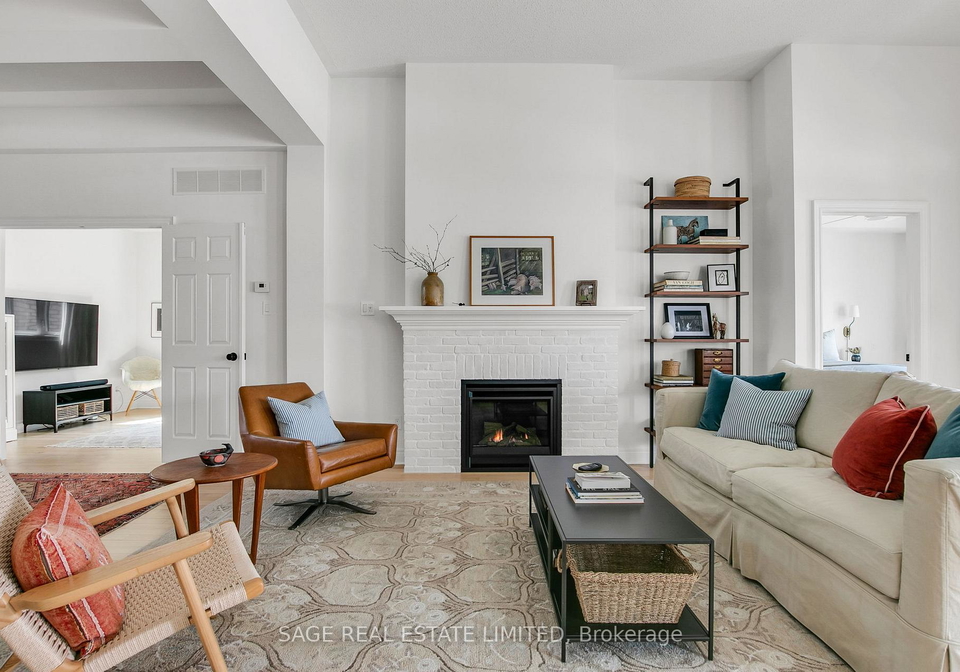 19-long-stan-whitchurch-stouffville-ontario-n12969010