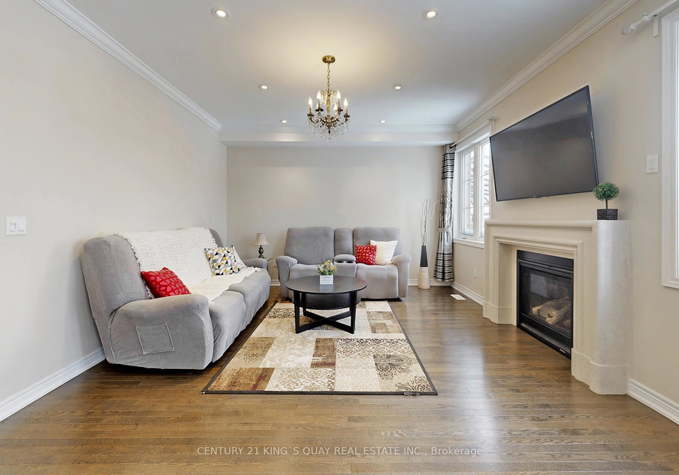 521-mcgregor-farm-trail-newmarket-ontario-n12971526