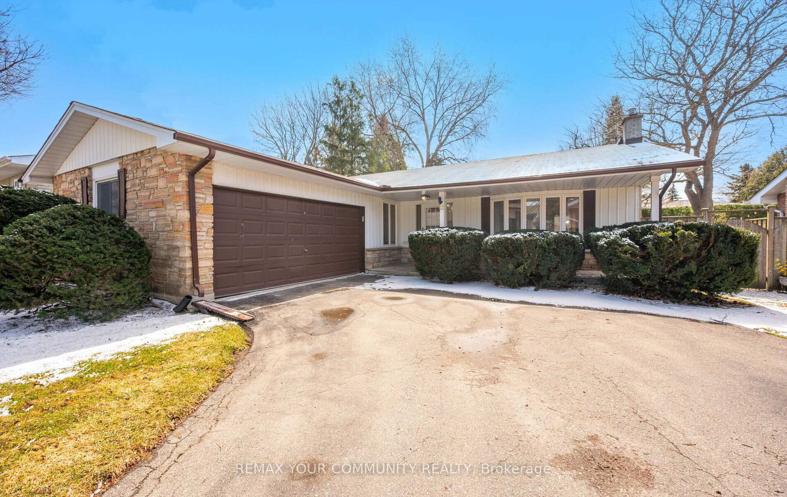 11-glenview-drive-aurora-ontario-n12971876