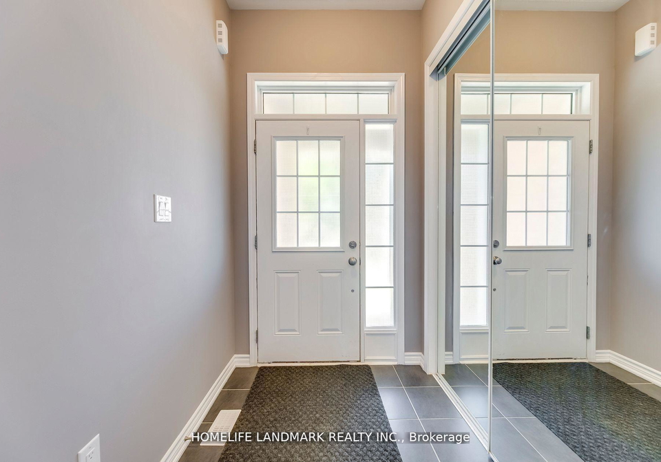 186-degraaf-crescent-aurora-ontario-n12972346