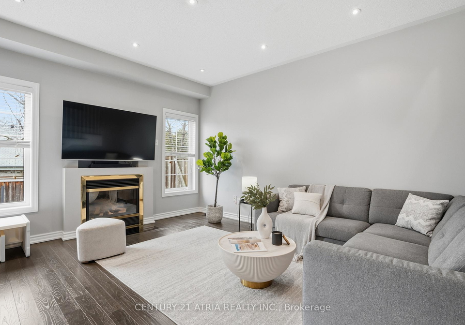 72-dovetail-drive-richmond-hill-ontario-n12973302
