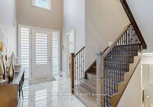 126-silk-twist-drive-east-gwillimbury-ontario-n12973592