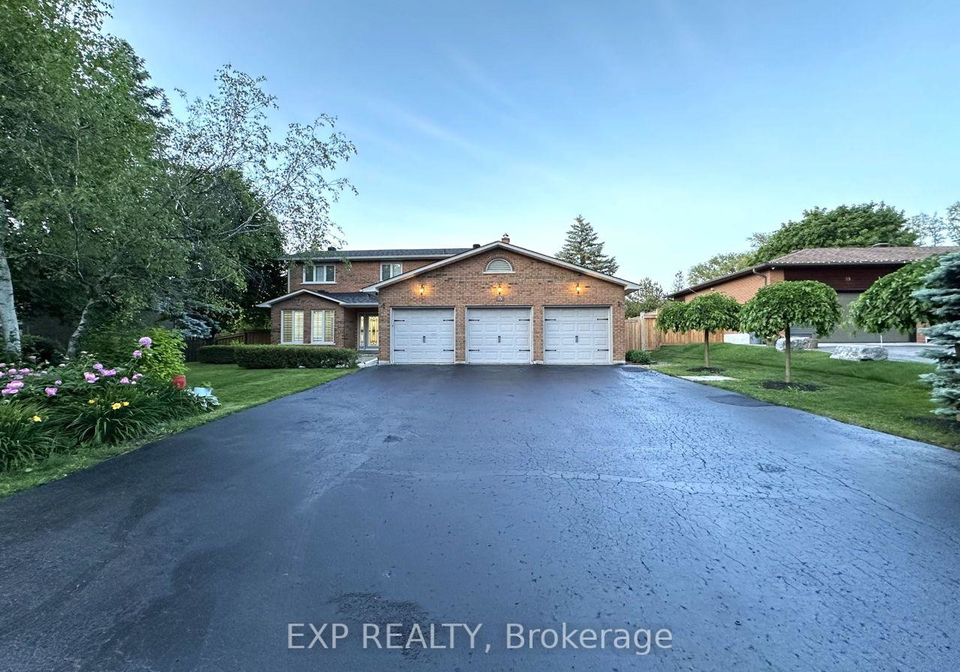 15-rosegarden-crescent-richmond-hill-ontario-n12974024