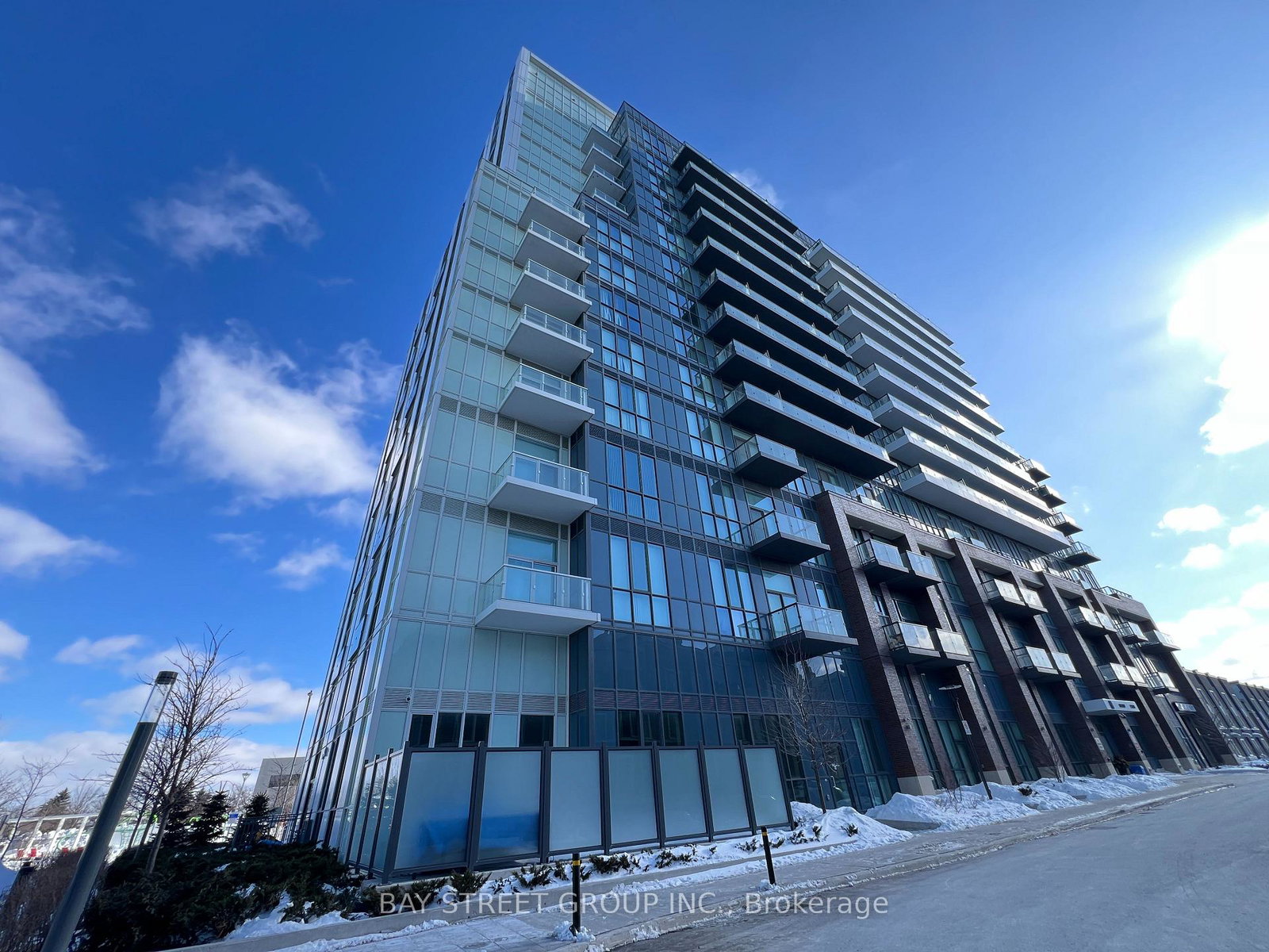 60-honeycrisp-crescent-vaughan-ontario-n12974572