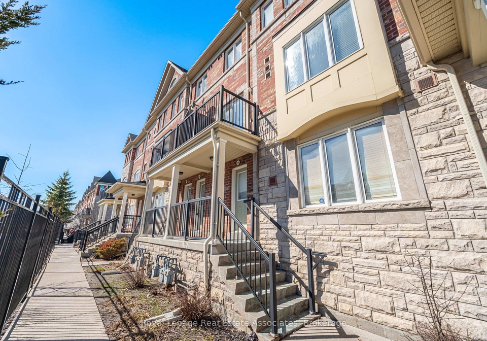 192-louisbourg-way-markham-ontario-n12975492