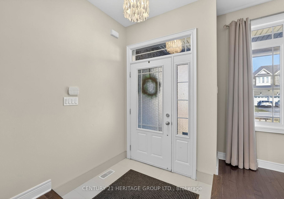 18-west-park-avenue-bradford-west-gwillimbury-ontario-n12975582