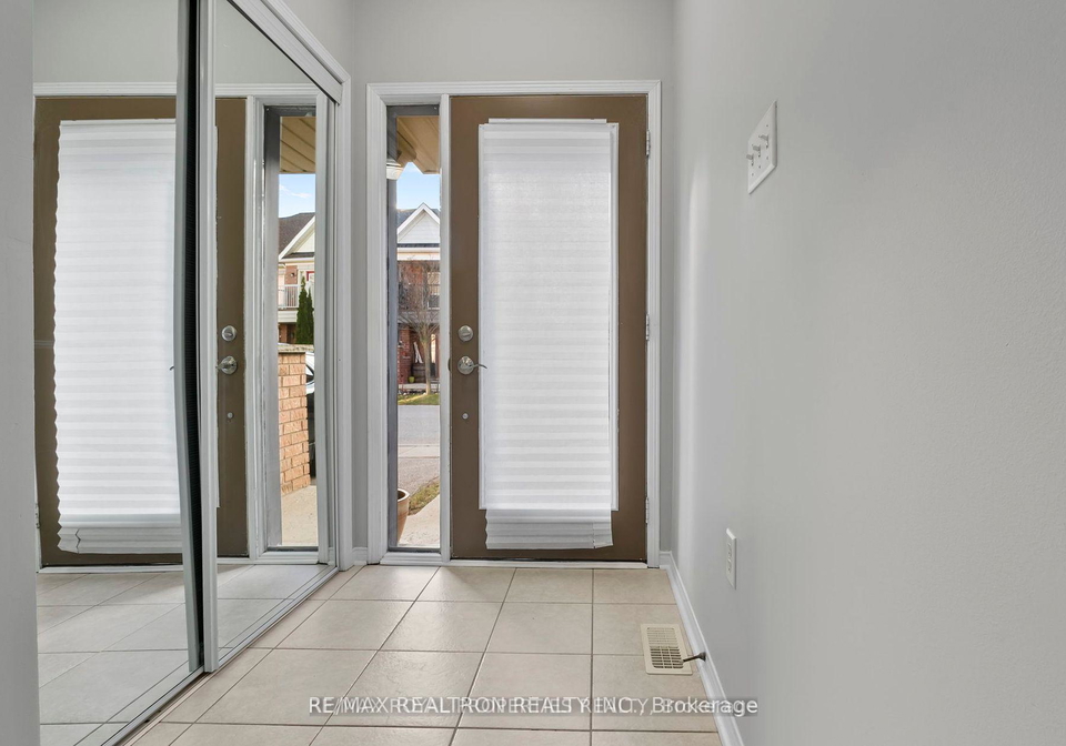 110-expedition-crescent-whitchurch-stouffville-ontario-n12976172