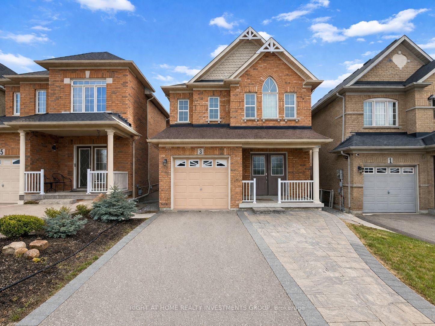 3-herefordshire-crescent-east-gwillimbury-ontario-n12976772