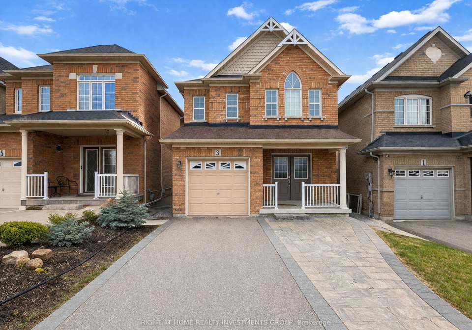 3-herefordshire-crescent-east-gwillimbury-ontario-n12976772