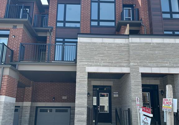 10-griffith-st-street-aurora-ontario-n12977546