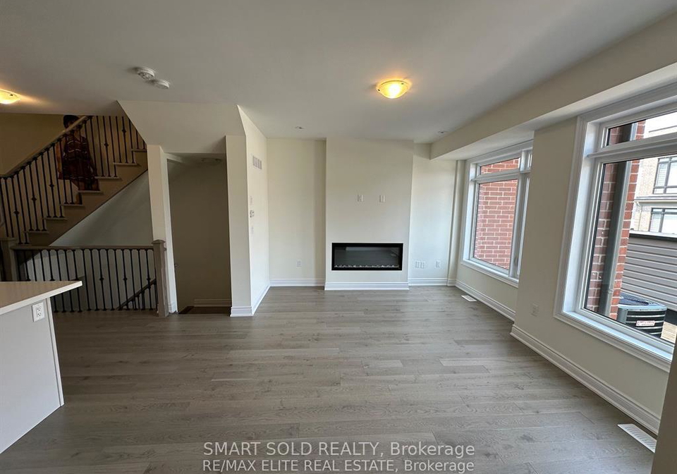 10-griffith-st-street-aurora-ontario-n12977546