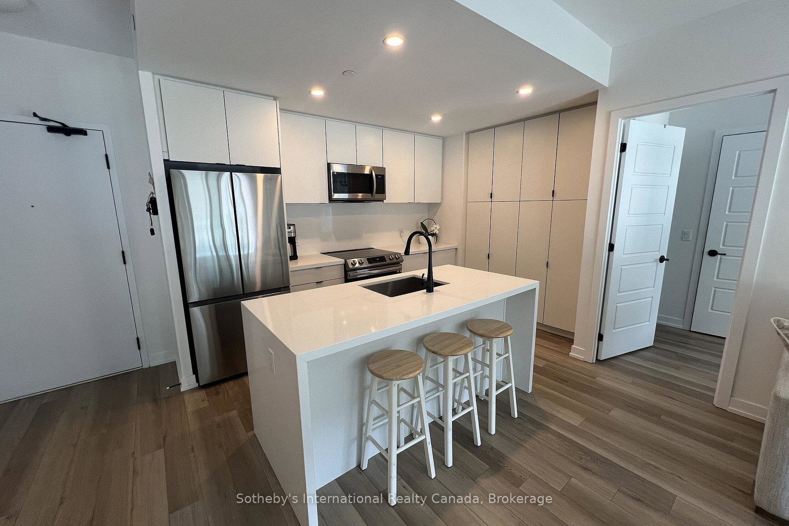 415-sea-ray-avenue-innisfil-ontario-n12978050