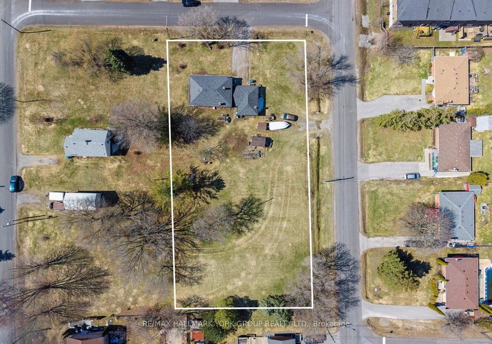 211-east-street-east-gwillimbury-ontario-n12978068