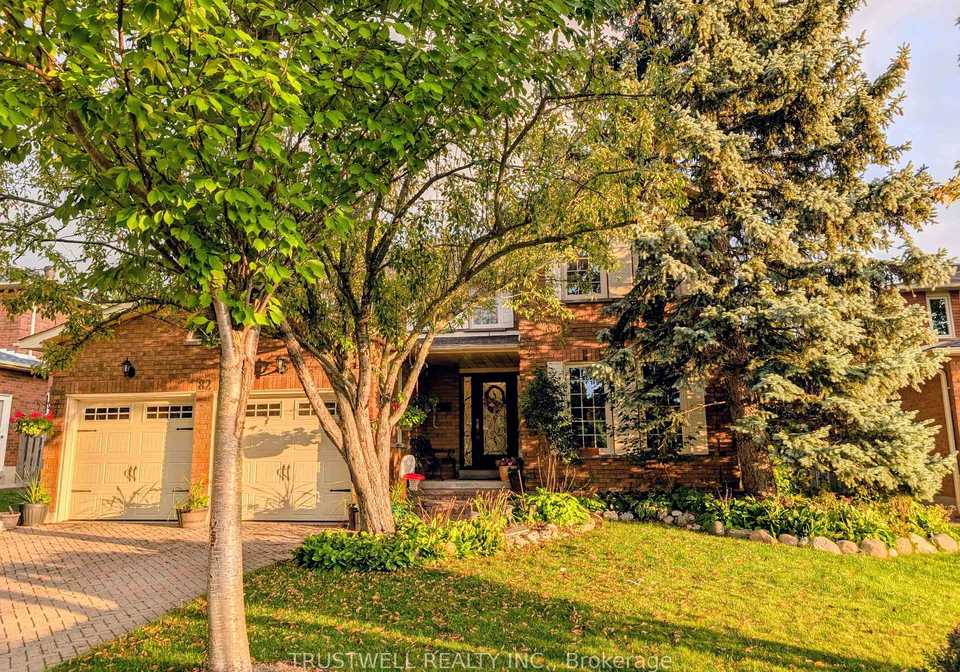 82-long-island-crescent-markham-ontario-n12978846