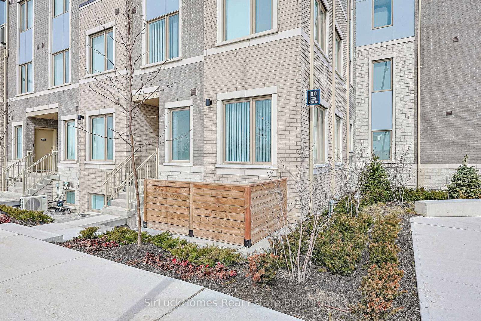 100-honeycrisp-crescent-vaughan-ontario-n12979400