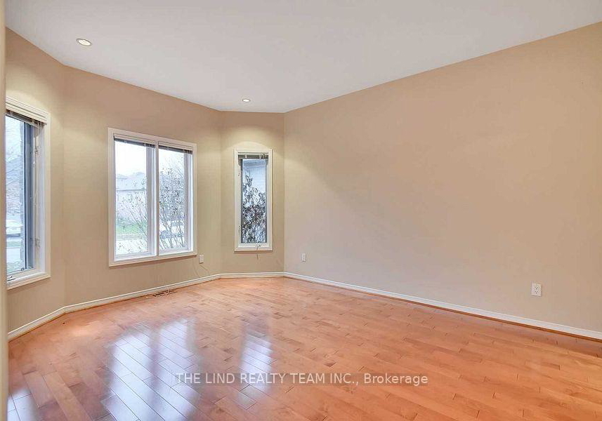 238-deerglen-terrace-aurora-ontario-n12979804