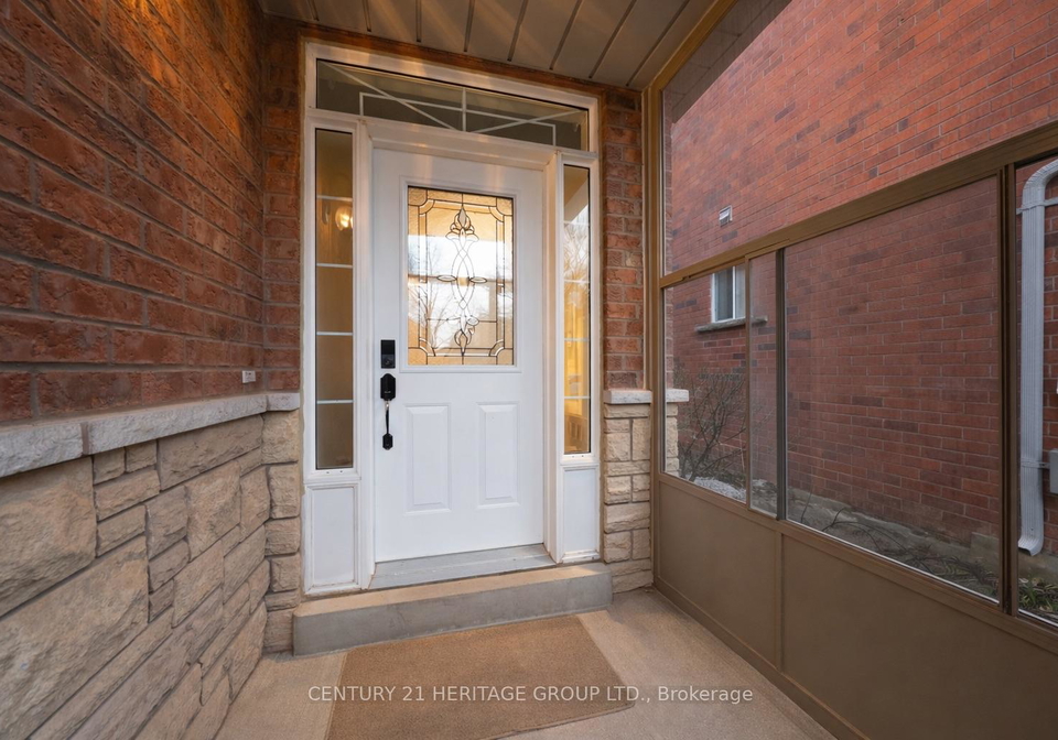 489-menczel-crescent-newmarket-ontario-n12979810