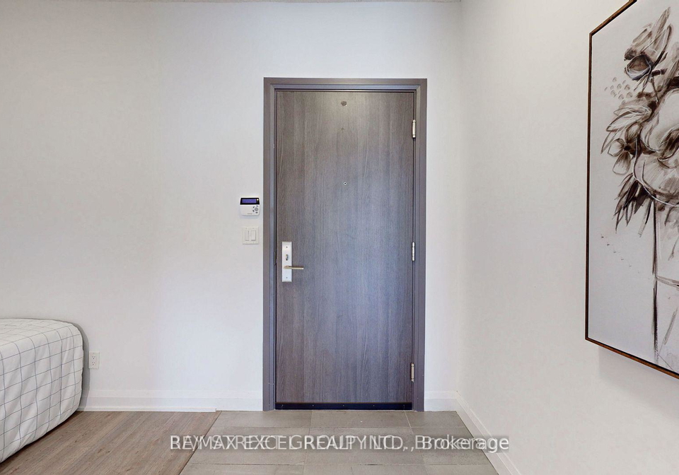 15-water-walk-drive-markham-ontario-n12980310