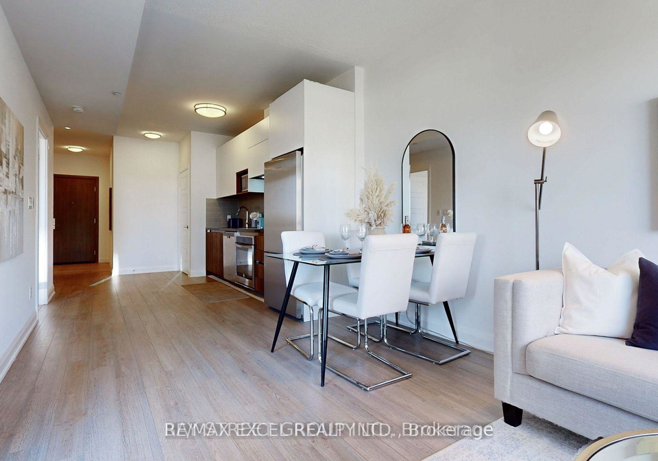 15-water-walk-drive-markham-ontario-n12980310