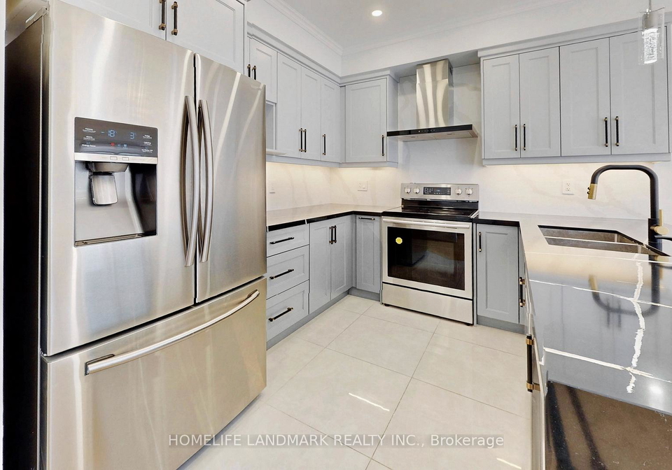 32-arco-circle-vaughan-ontario-n12980506
