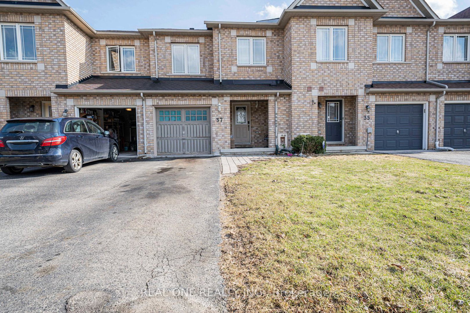37-bilbrough-street-aurora-ontario-n12980528