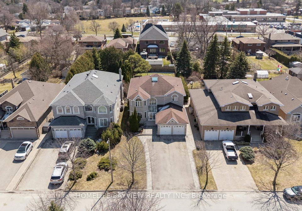 11-sorrento-drive-richmond-hill-ontario-n12980896
