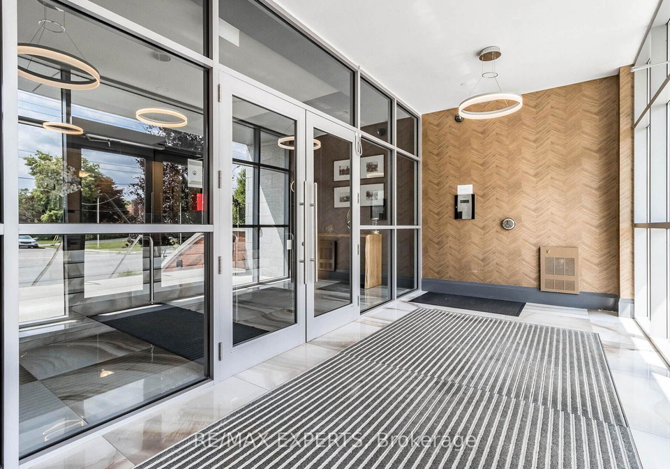 8302-islington-avenue-vaughan-ontario-n12981050