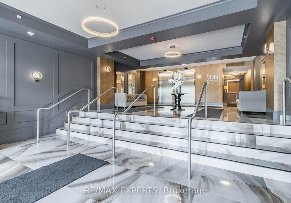 8302-islington-avenue-vaughan-ontario-n12981050