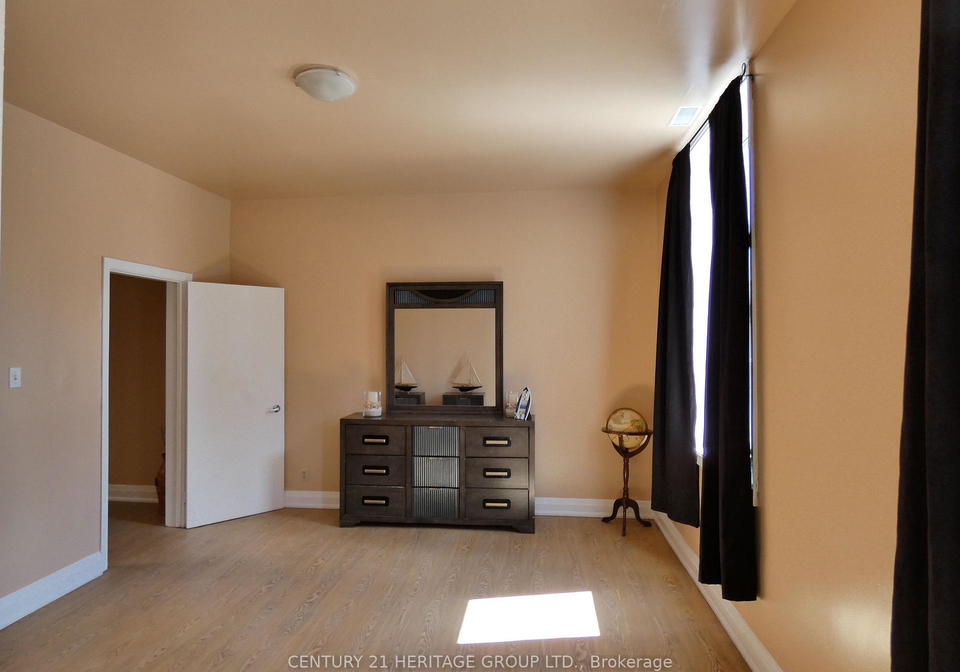 20main-street-s-newmarket-ontario-n12981326