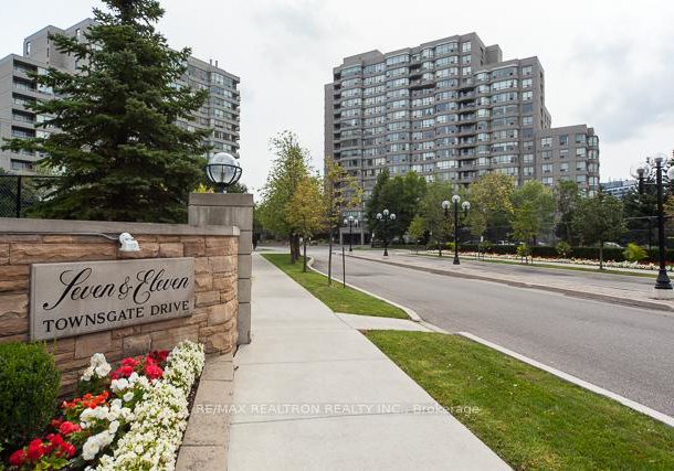 11-townsgate-drive-vaughan-ontario-n12981658