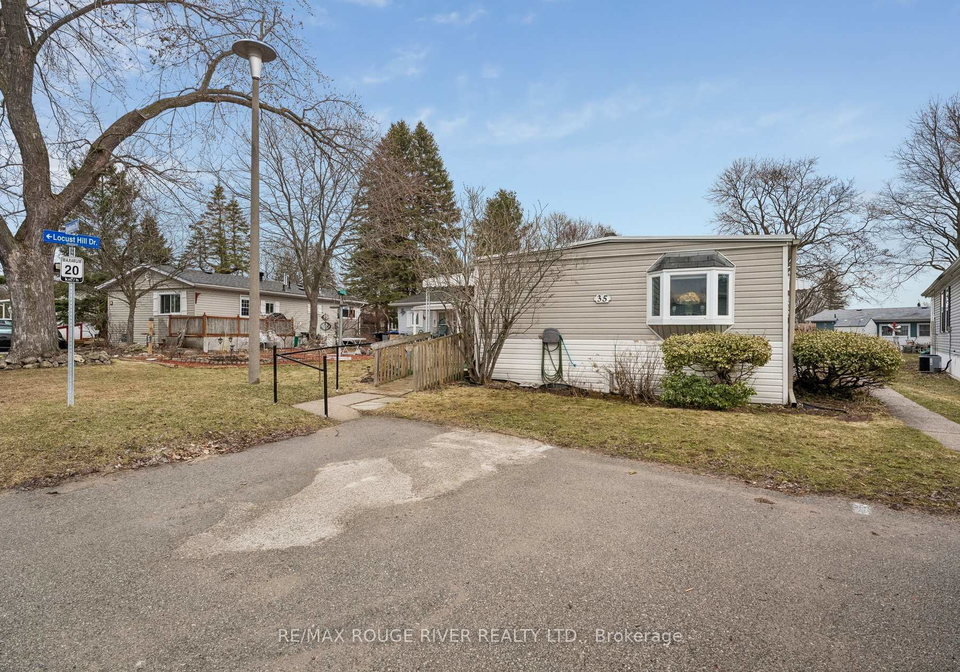 35-hawthorne-drive-innisfil-ontario-n12982322