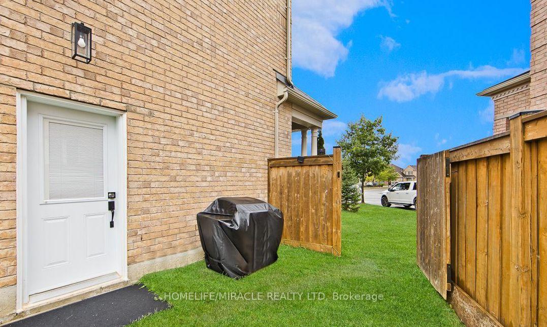 75-jewelwing-court-bradford-west-gwillimbury-ontario-n12983910