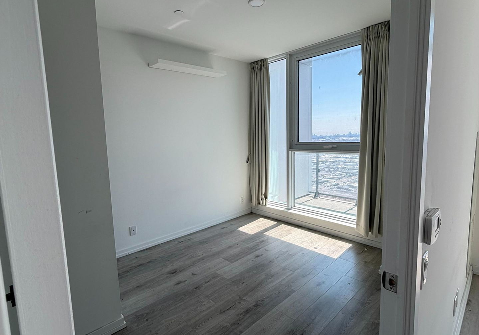1000-portage-parkway-vaughan-ontario-n12984872
