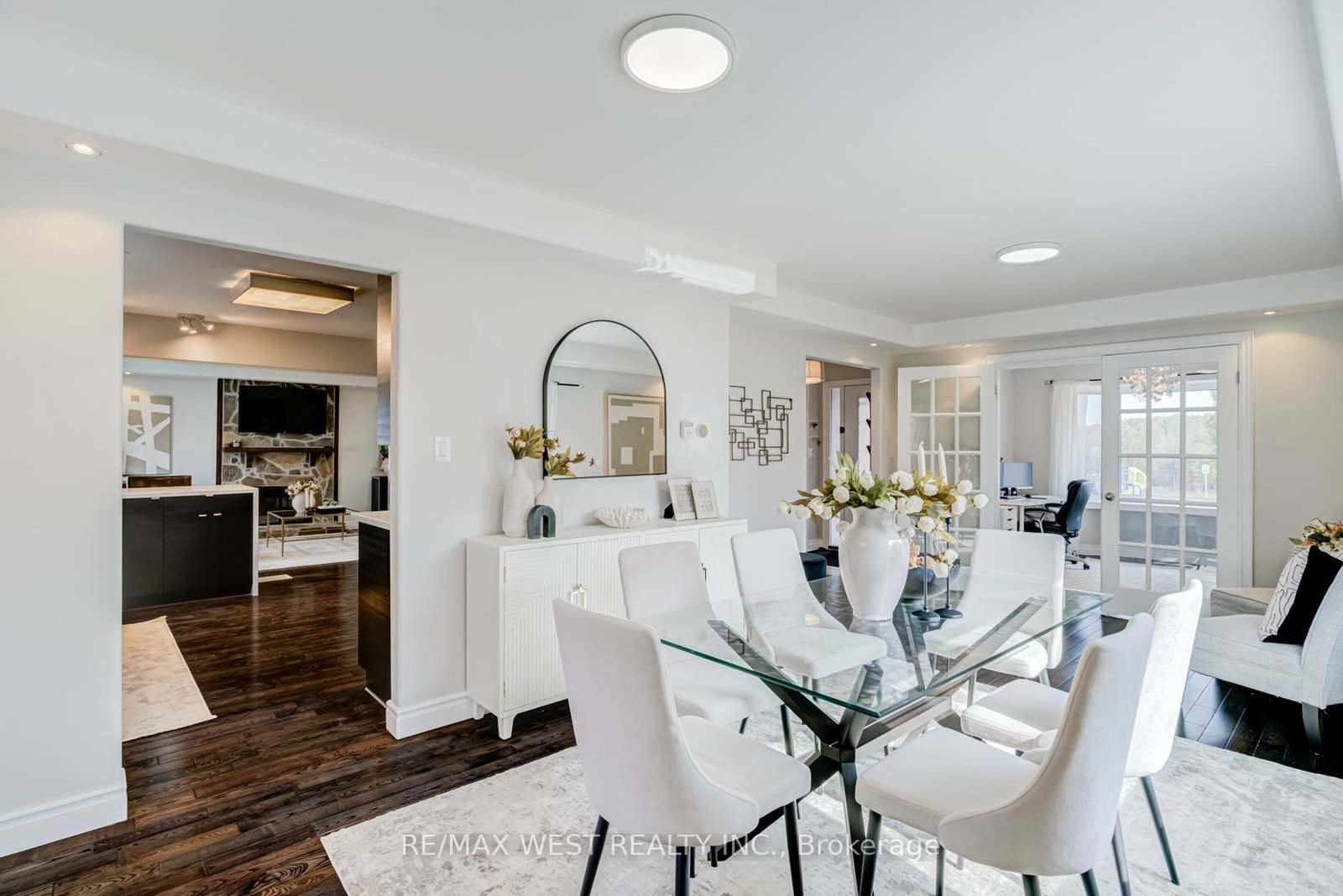 890-wayne-drive-newmarket-ontario-n12985360