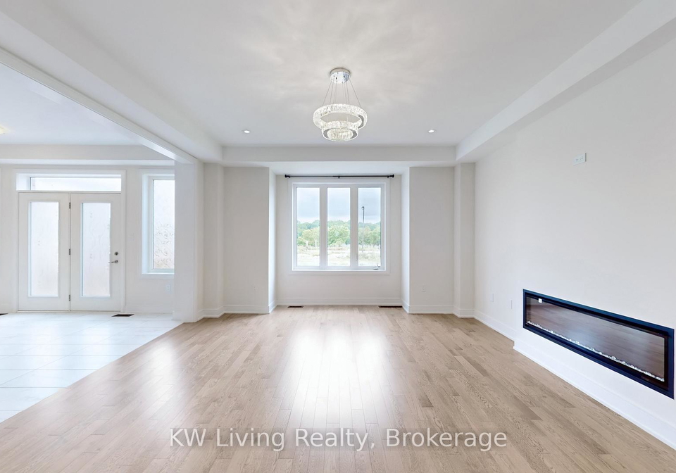 37-kenneth-rogers-crescent-east-gwillimbury-ontario-n12985636