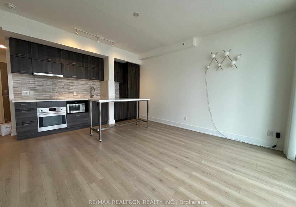 180-enterprise-boulevard-markham-ontario-n12986988