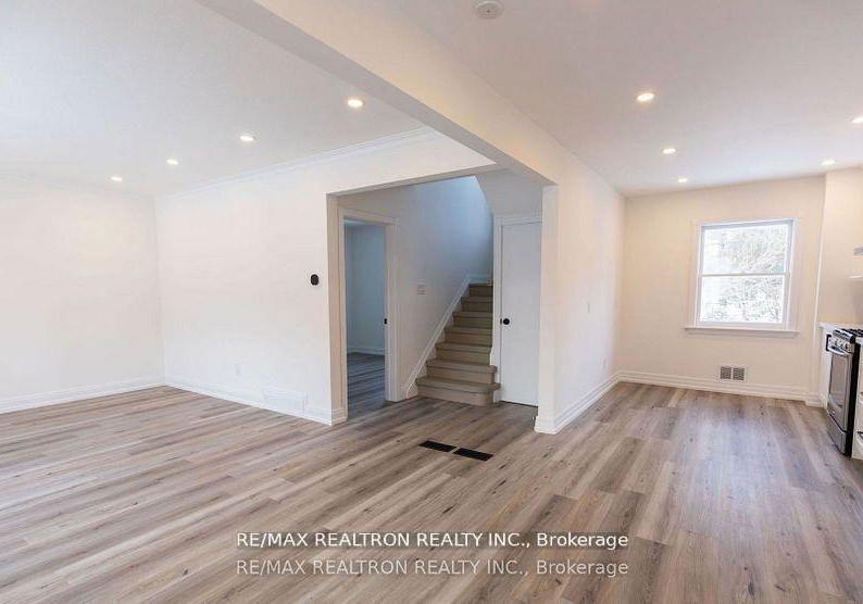 112-lawrence-avenue-richmond-hill-ontario-n12987432